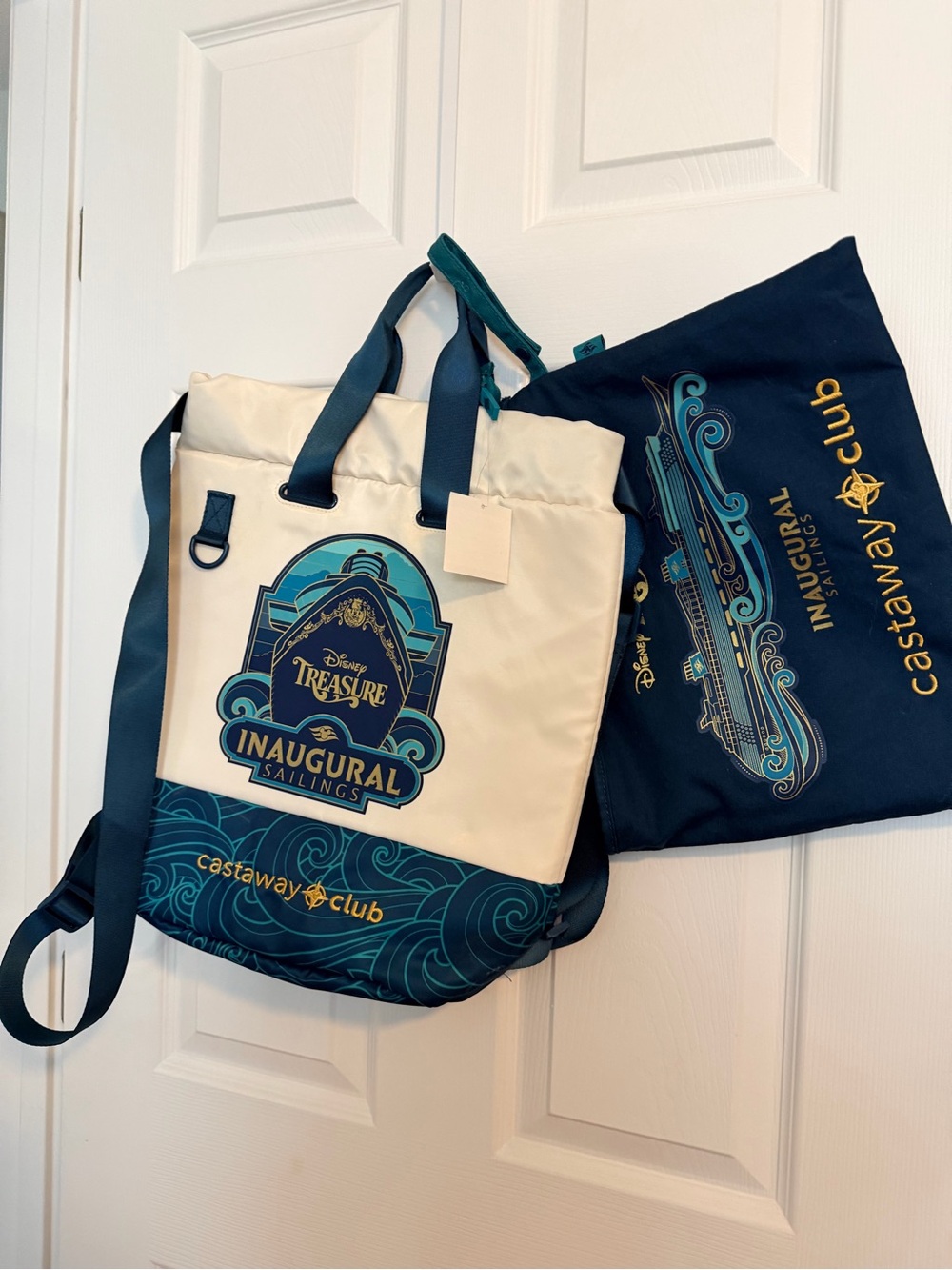 Disney Castaway Club Inaugural Treasure Sailings Cream & Teal Tote Bag
